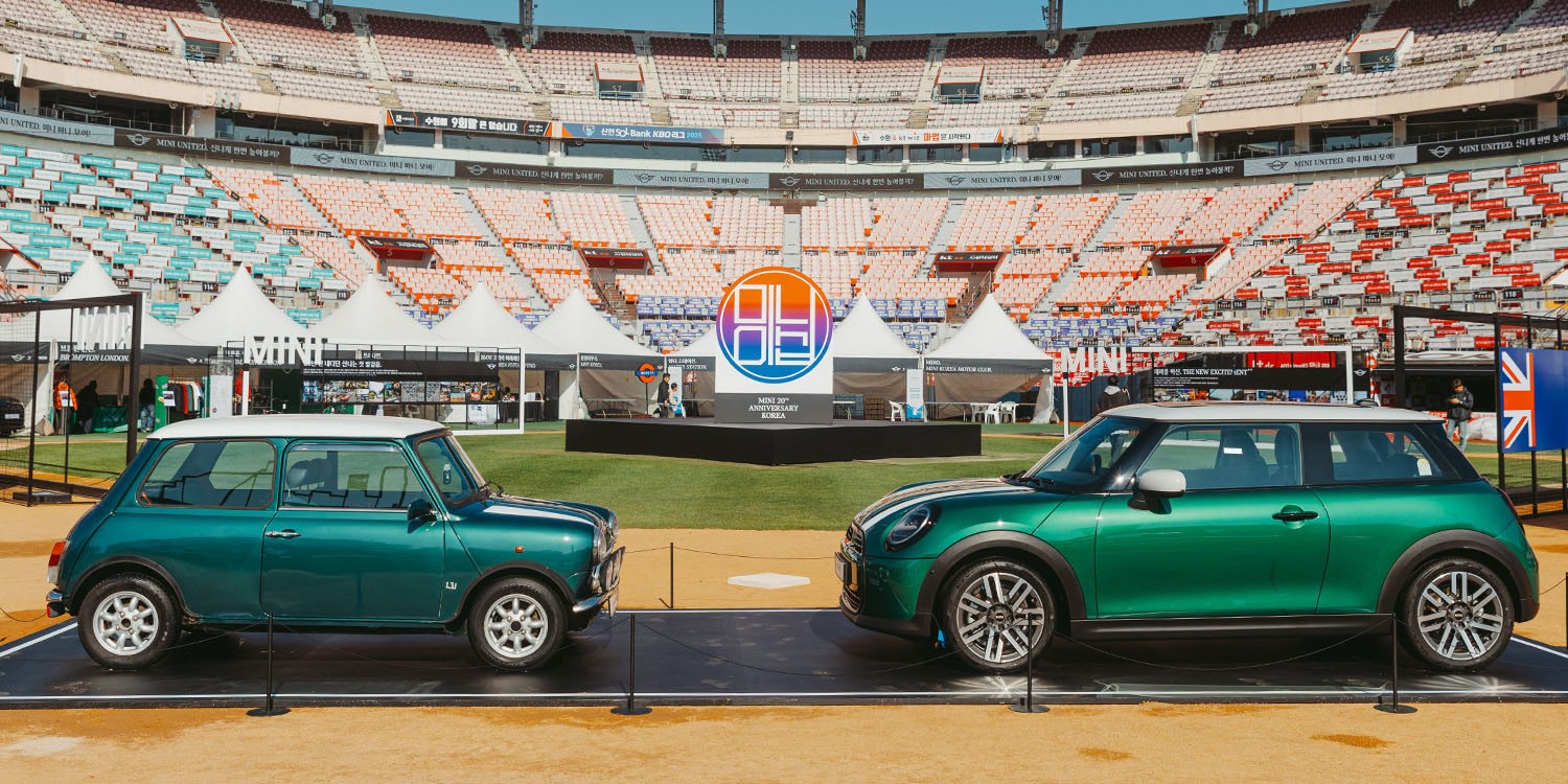 MINI를 사랑하는 사람들의 열정이 모인 퍼레이드 현장.